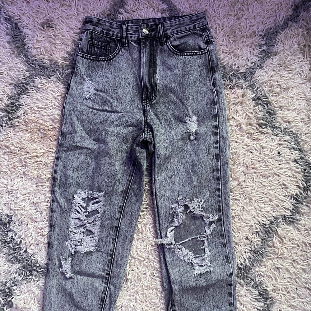 Grey tone denim ripped mom jeans
